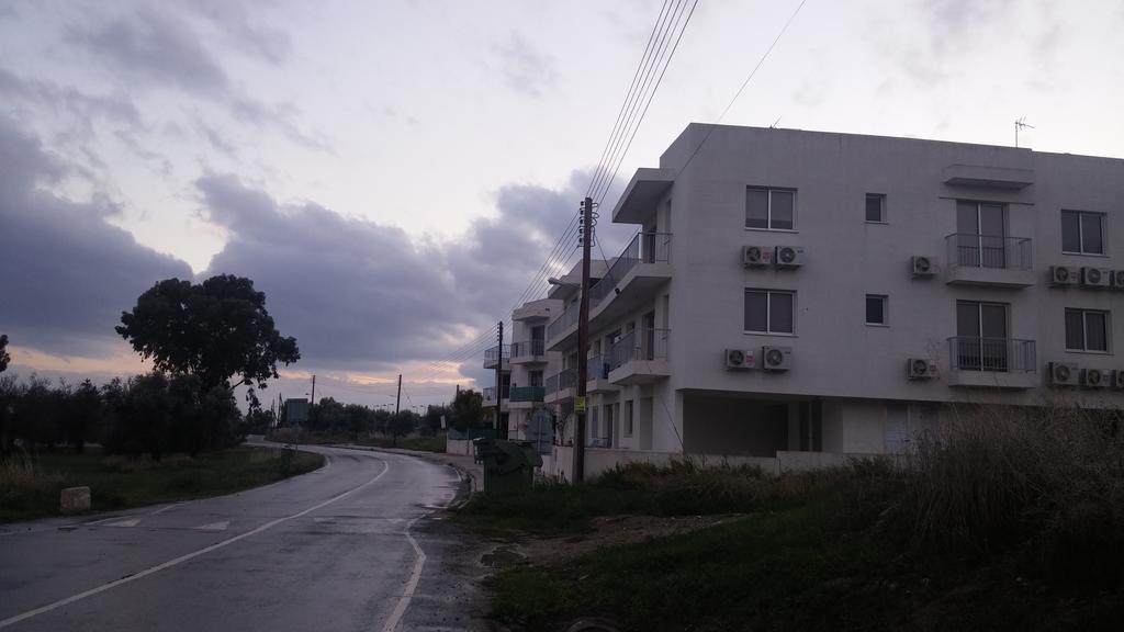 Palms Resort Apartments Alethriko 외부 사진