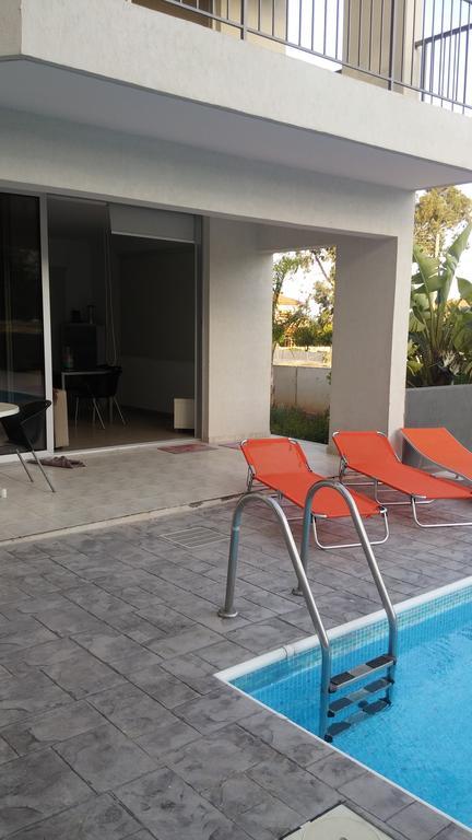 Palms Resort Apartments Alethriko 외부 사진