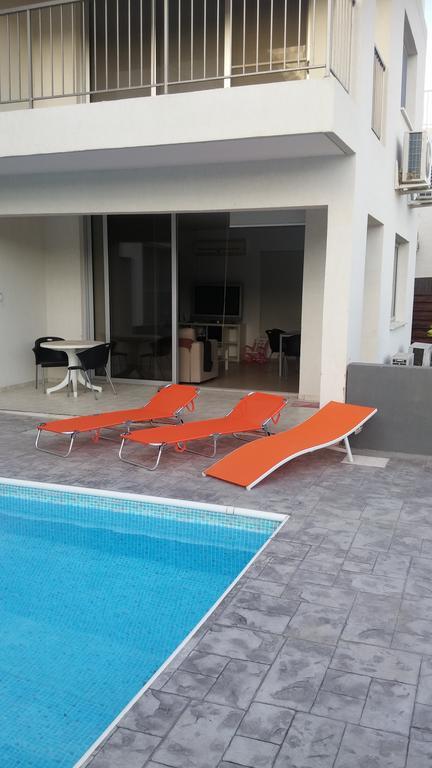 Palms Resort Apartments Alethriko 외부 사진